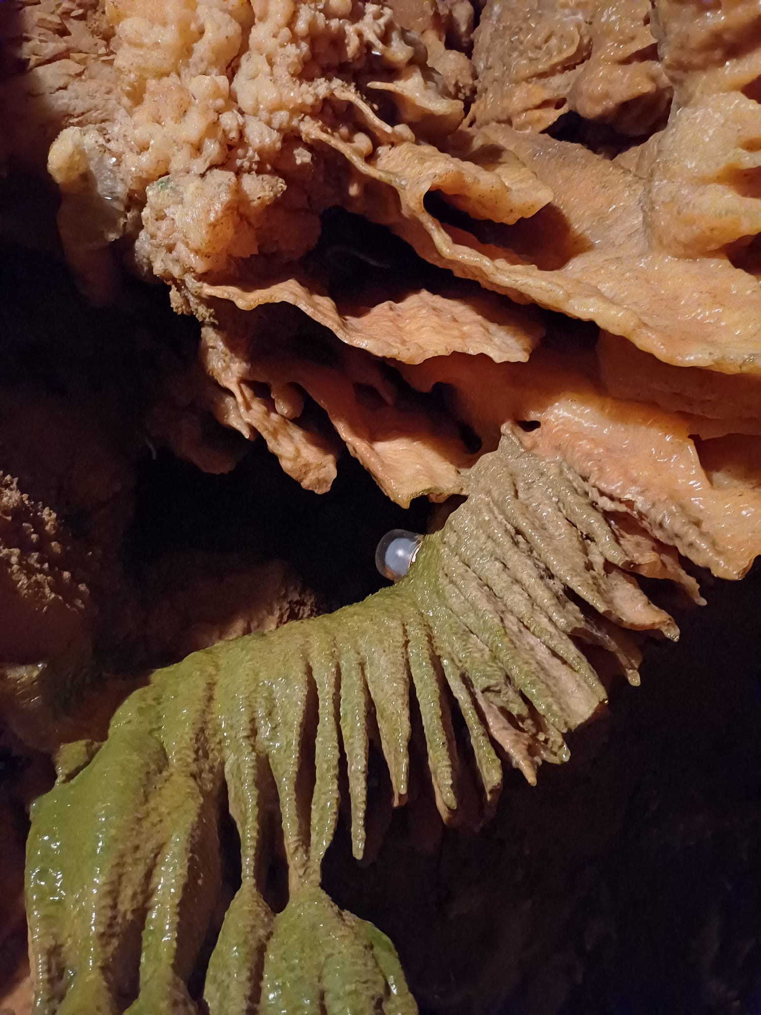 Grey Monday Tropfsteinhoehle 3